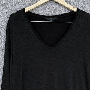 Banana Republic Luxespun Long Sleeve V-neck Large